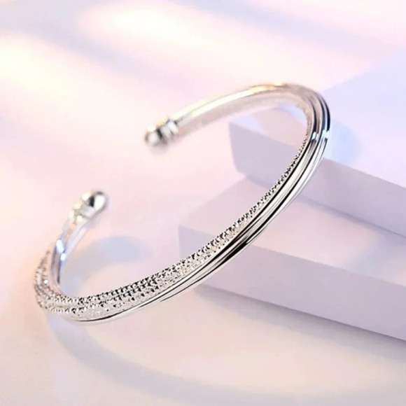 NEW 925 Sterling Silver Bangle Bracelet - Picture 3 of 5